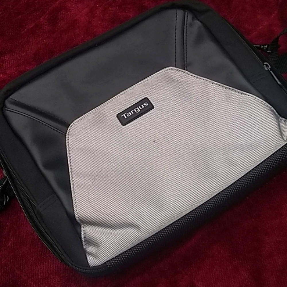 Targus. Brand New. Never used. Electronics/Accessories